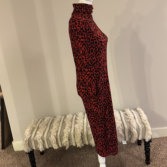 Zara Textured Weave Bodycon Black and Red Leopard Print Midi Dress - Picture 4 of 7